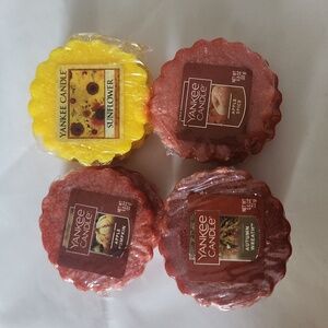 NWT Yankee Candle Fall Scents